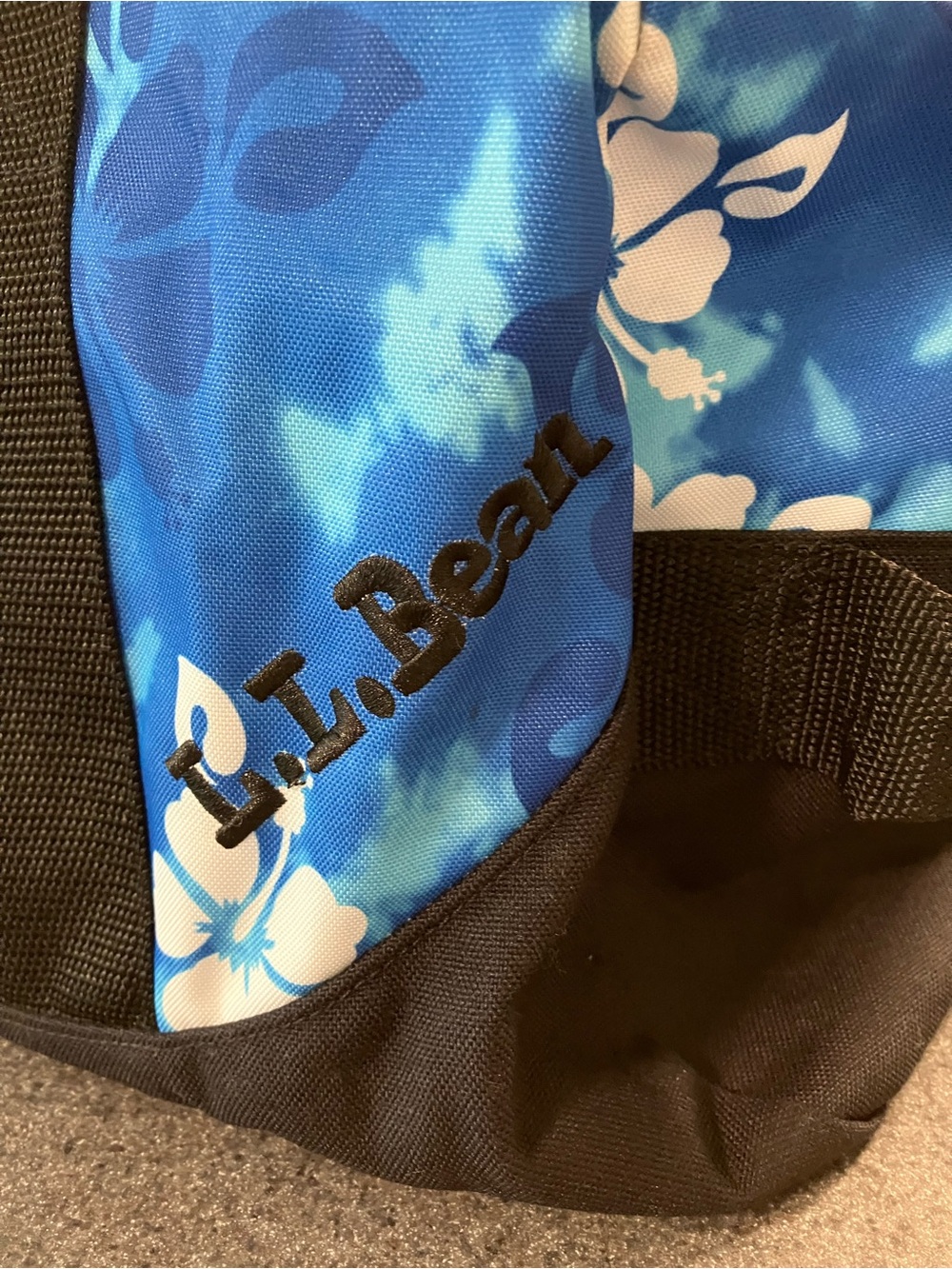 L.L. Bean Blue and White Floral Canvas Tote with Front Zip Pocket - Picture 5 of 14